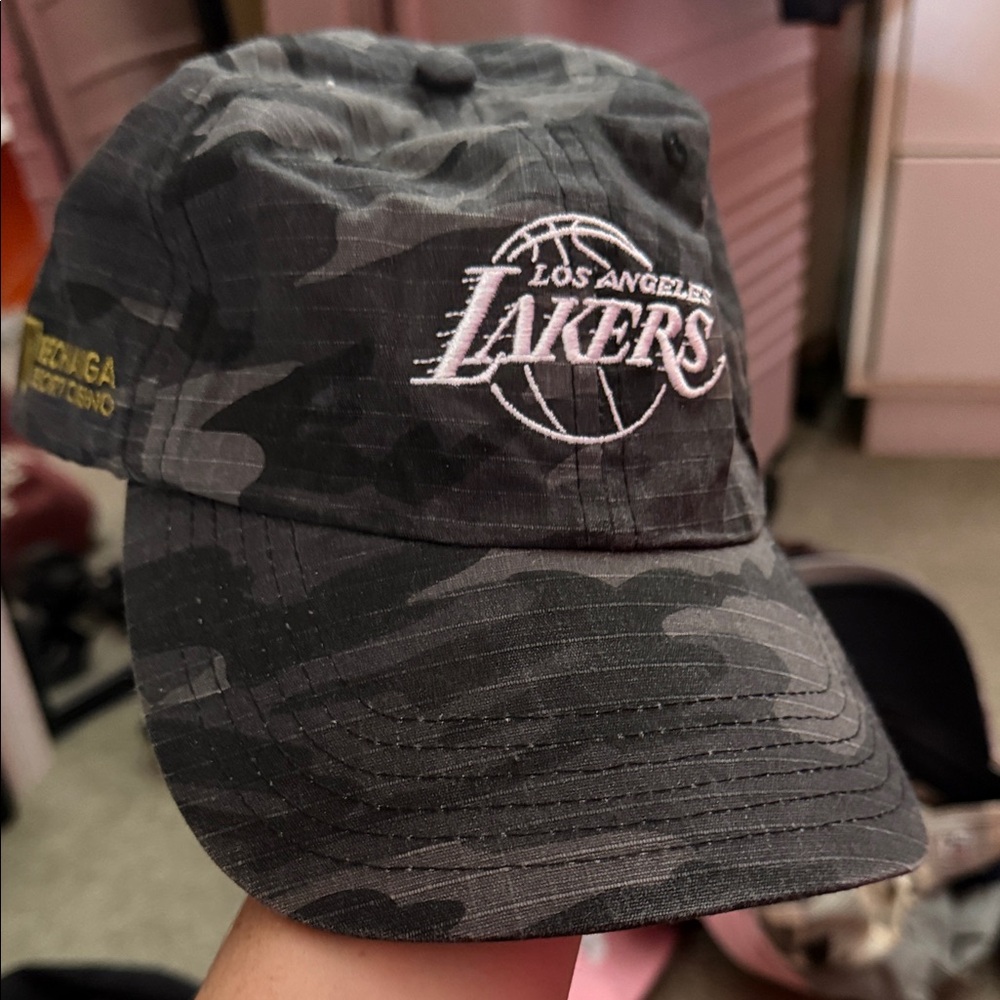 Los Angeles Lakers Camouflage Cap